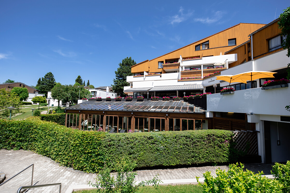 Exterior 1